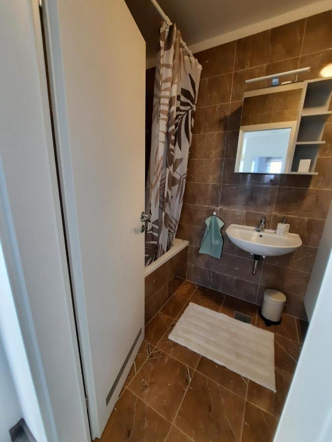 Apartment Mrvica Near The Zagreb Airport Velika Gorica Exterior photo