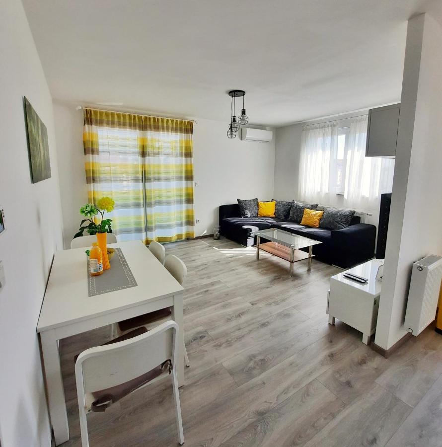 Apartment Mrvica Near The Zagreb Airport Velika Gorica Exterior photo
